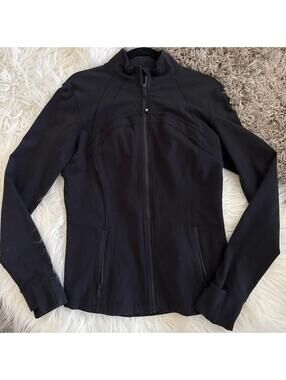 Lululemon zip up jacket size 12